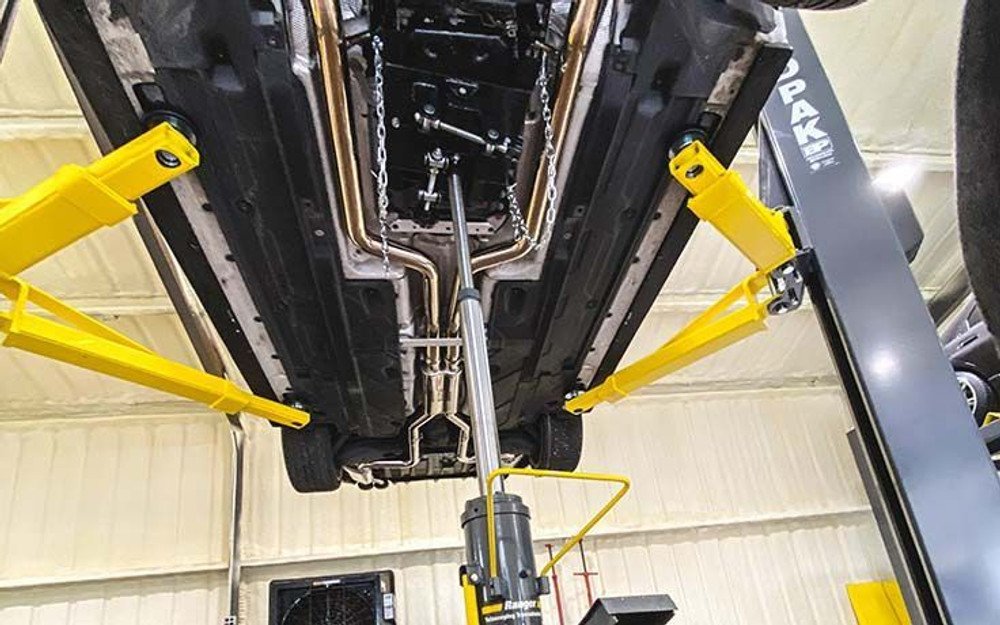 Ranger RTJ-1 1-Ton Capacity Telescoping Transmission Jack 3 Ranger RTJ-1 1-Ton Capacity Telescoping Transmission Jack - Image 3